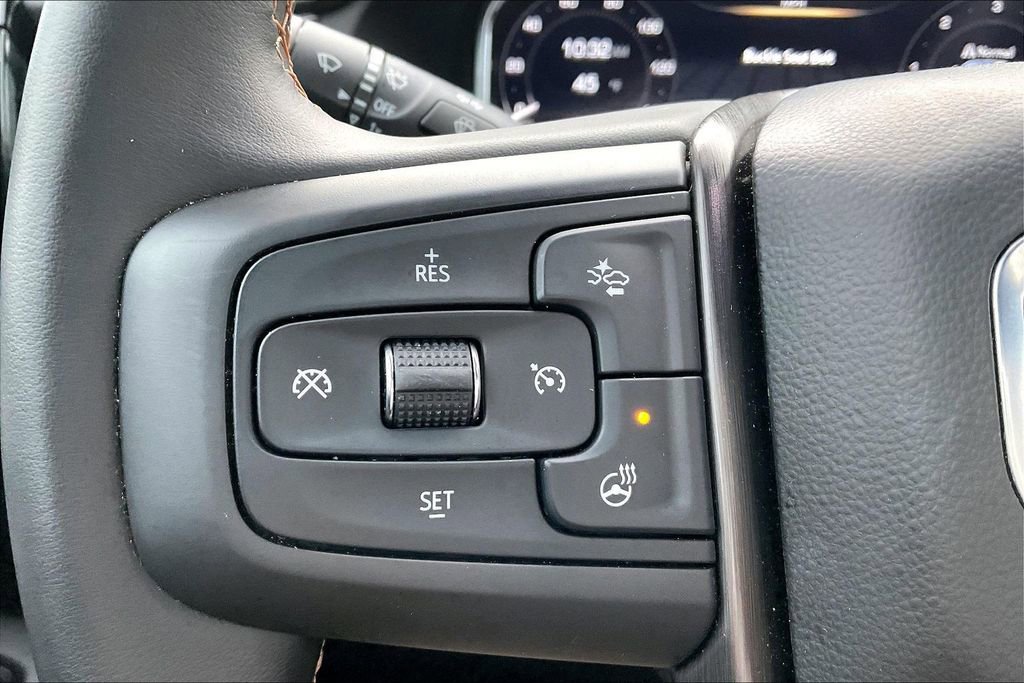 Used 2025 GMC Sierra 3500 AT4 w/ AT4 Premium Plus Package image 13