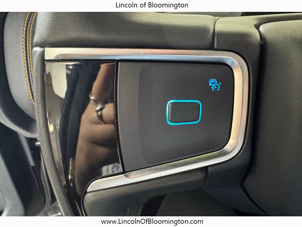 Used 2025 Ford Expedition Tremor AWD/4WD image 53