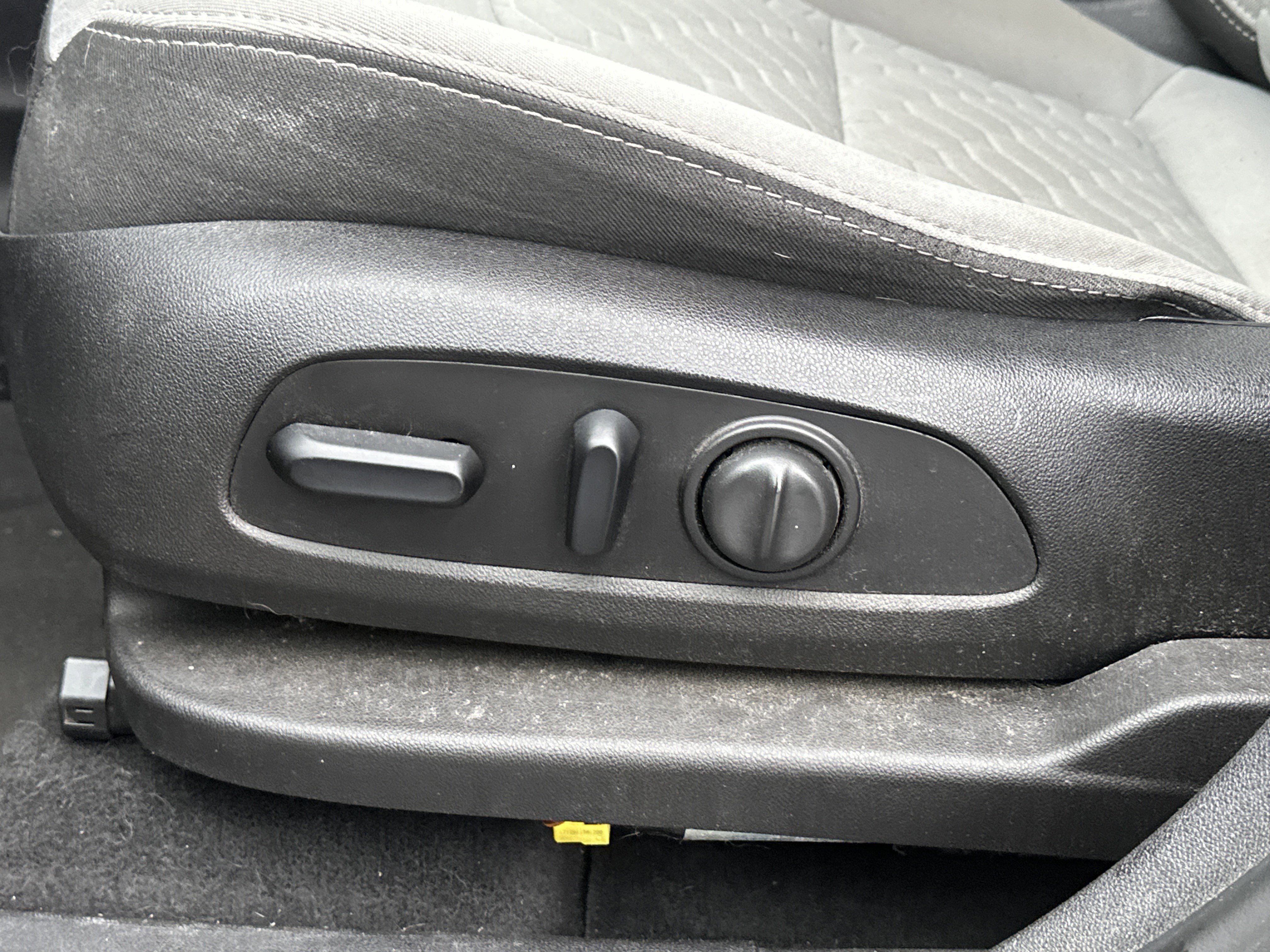 Certified 2018 Chevrolet Equinox LT image 10