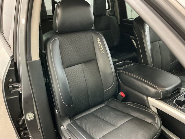Used 2017 Nissan Titan PRO-4X image 35