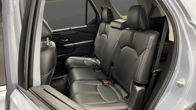 Used 2024 Honda Pilot Touring image 24