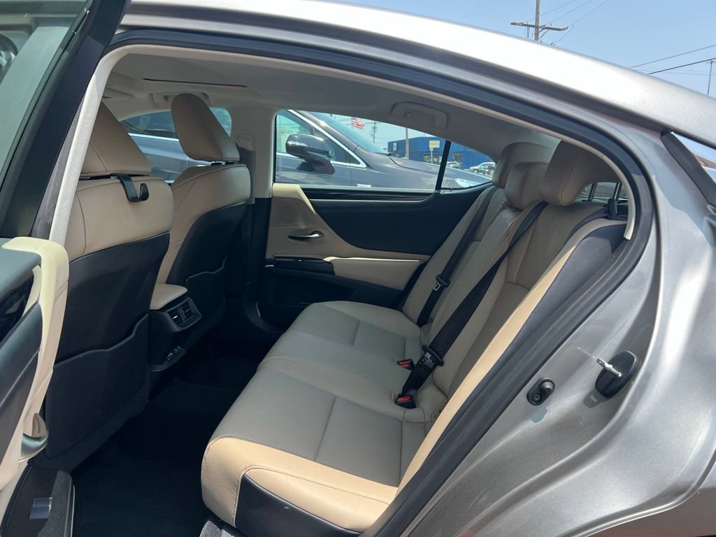 Used 2020 Lexus ES 350 w/ Premium Package FWD image 5