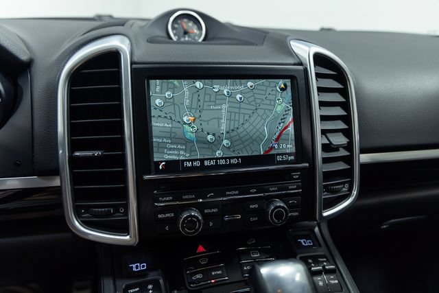 Used 2016 Porsche Cayenne S AWD/4WD image 17