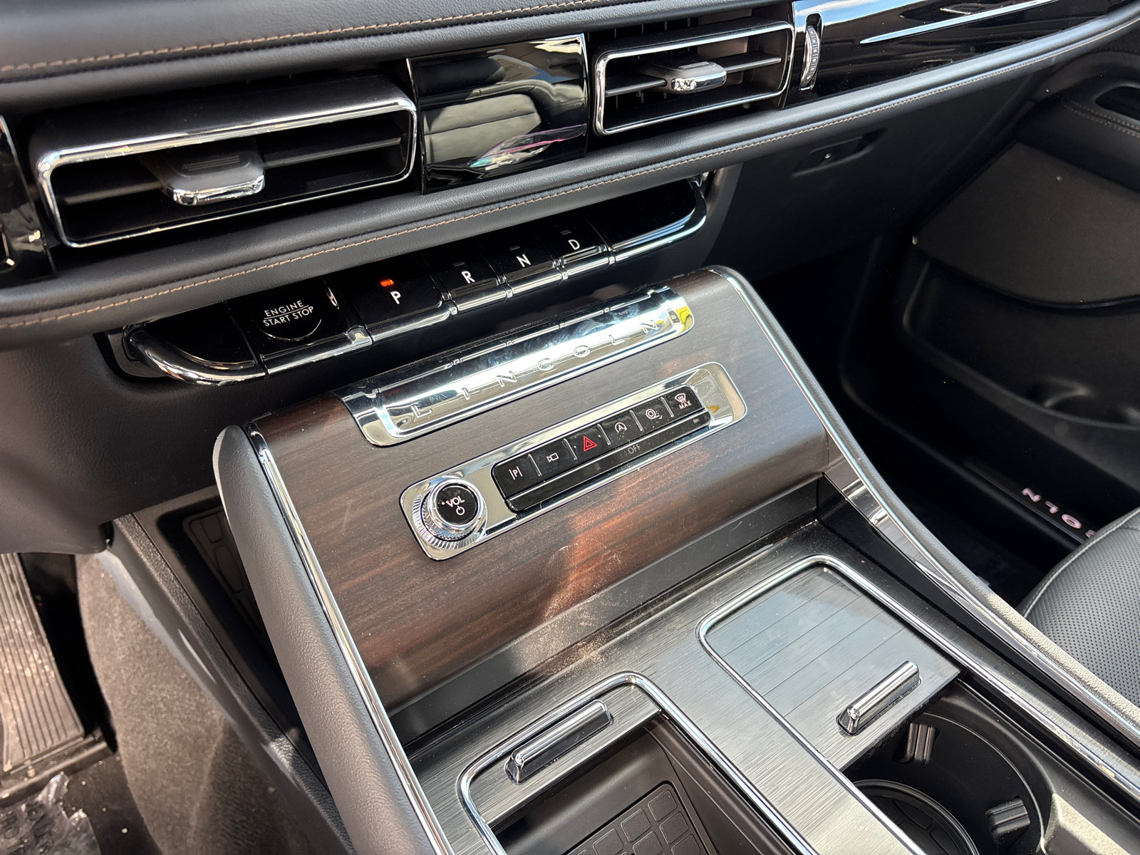 New 2026 Lincoln Aviator Reserve AWD/4WD image 22