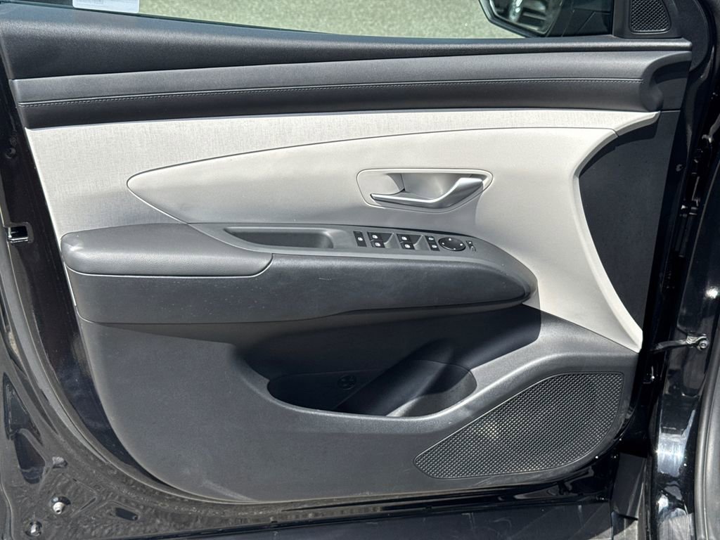 Certified 2025 Hyundai Tucson SEL FWD image 10