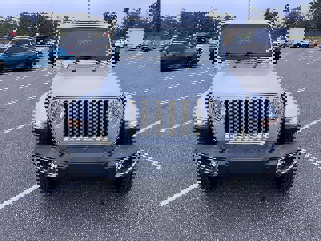 Used 2022 Jeep Gladiator Overland w/ Popular Equipment Package image 8