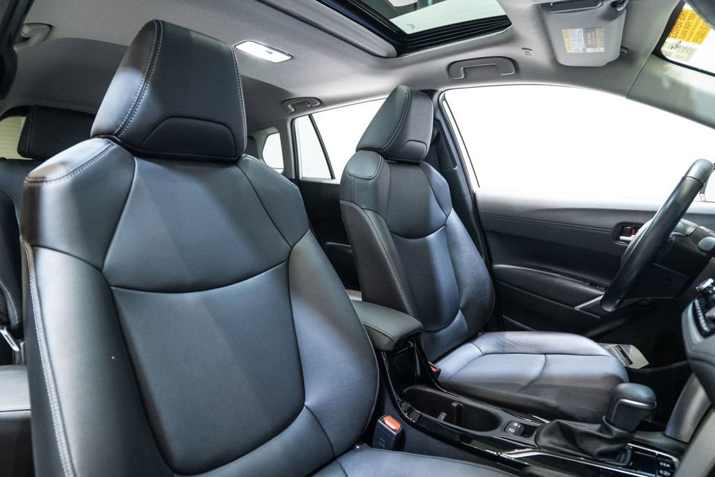 Used 2023 Toyota Corolla Cross XLE w/ Convenience Package image 13