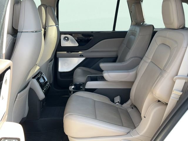 Used 2021 Lincoln Aviator Reserve w/ Equipment Group 202A image 14