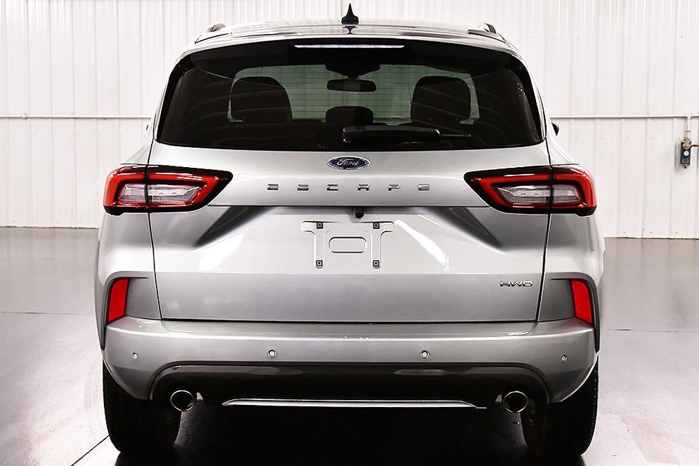 Used 2023 Ford Escape ST-Line w/ Tech Pack #1 AWD/4WD image 6