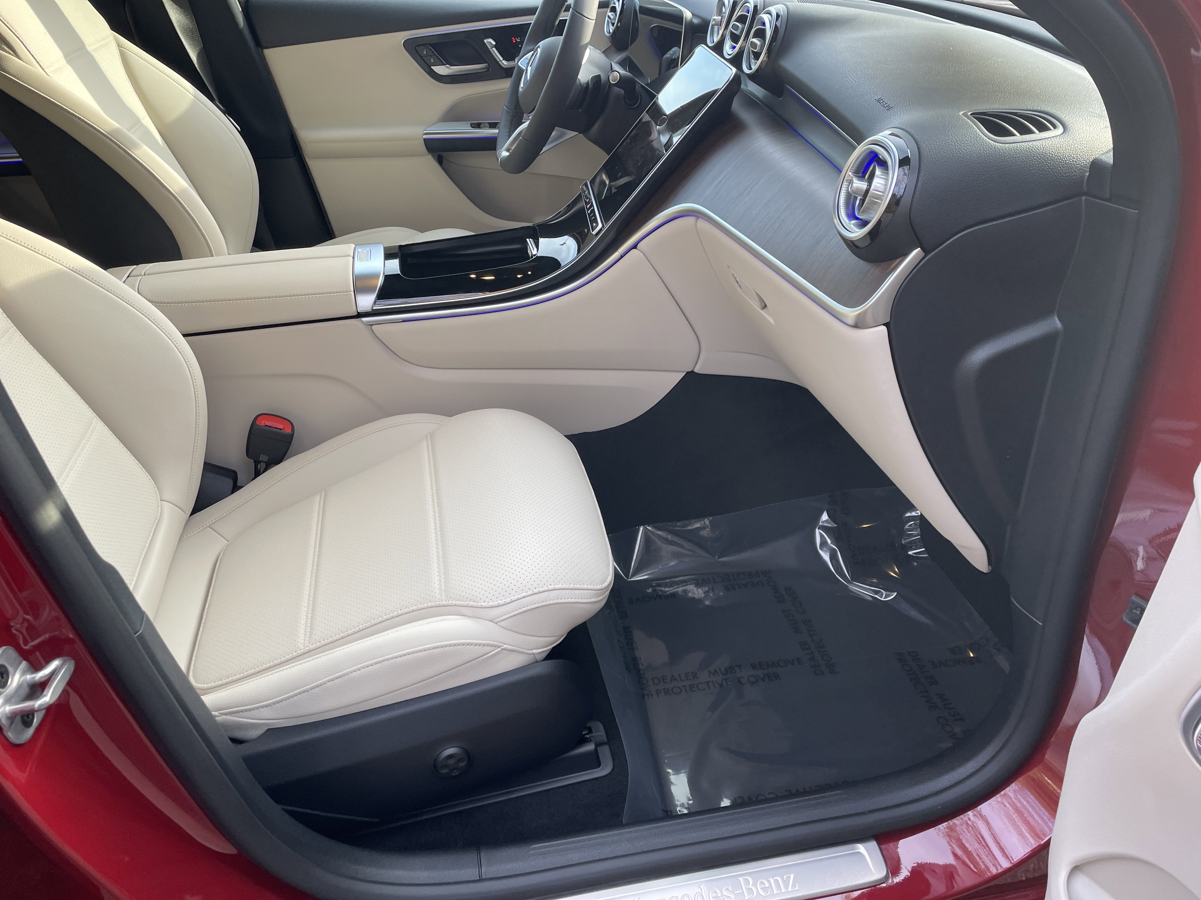 New 2026 Mercedes-Benz GLC 300 image 43