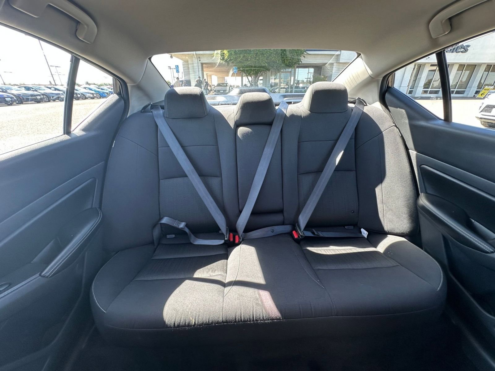 Used 2025 Nissan Altima 2.5 SV image 39