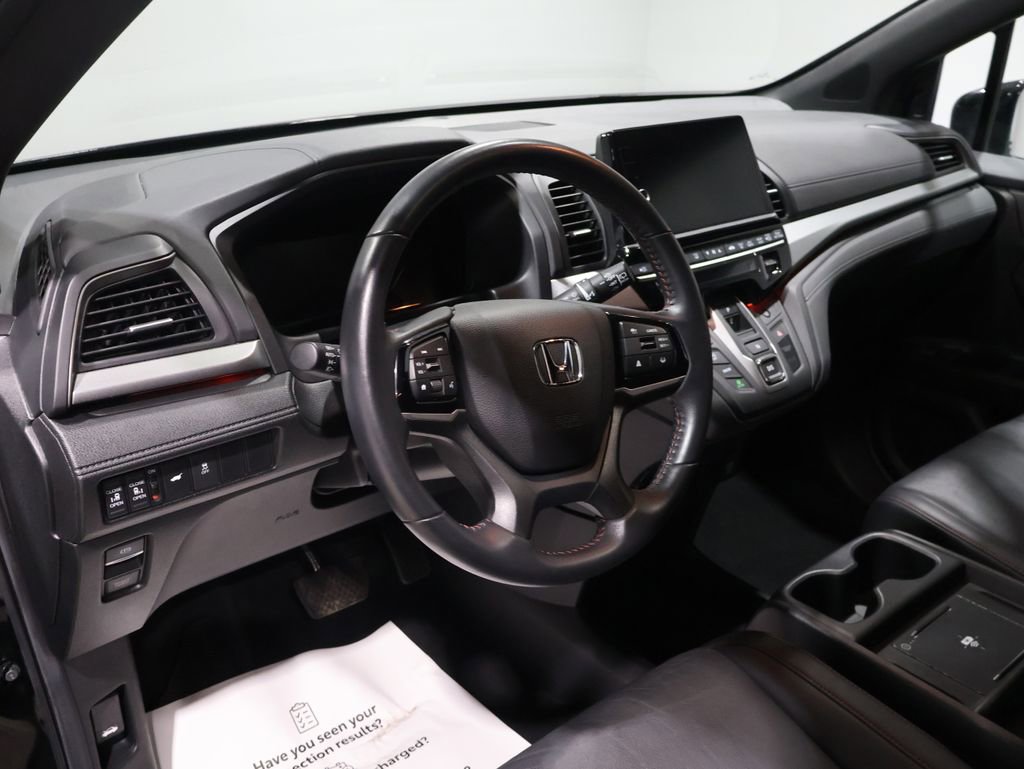 Used 2025 Honda Odyssey Sport-L image 16