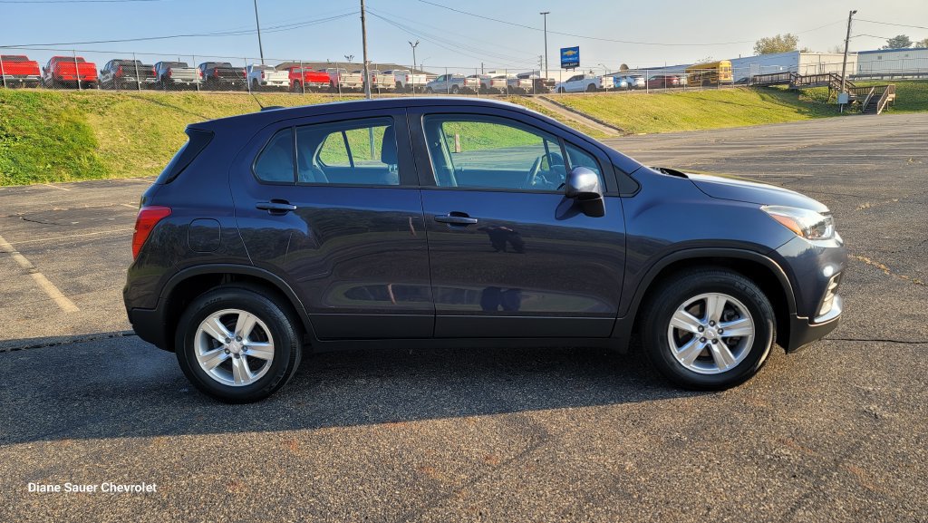 Used 2019 Chevrolet Trax LS FWD image 14
