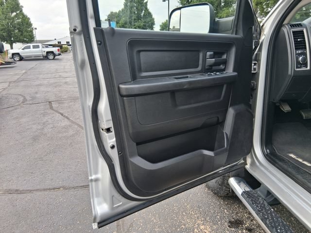 Used 2017 RAM 3500 Tradesman w/ Chrome Appearance Group AWD/4WD image 9