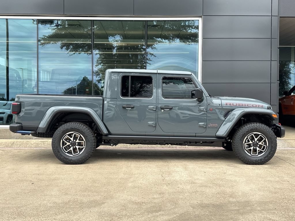Used 2026 Jeep Gladiator Rubicon w/ Steel Power Dome Hood Package AWD/4WD image 2