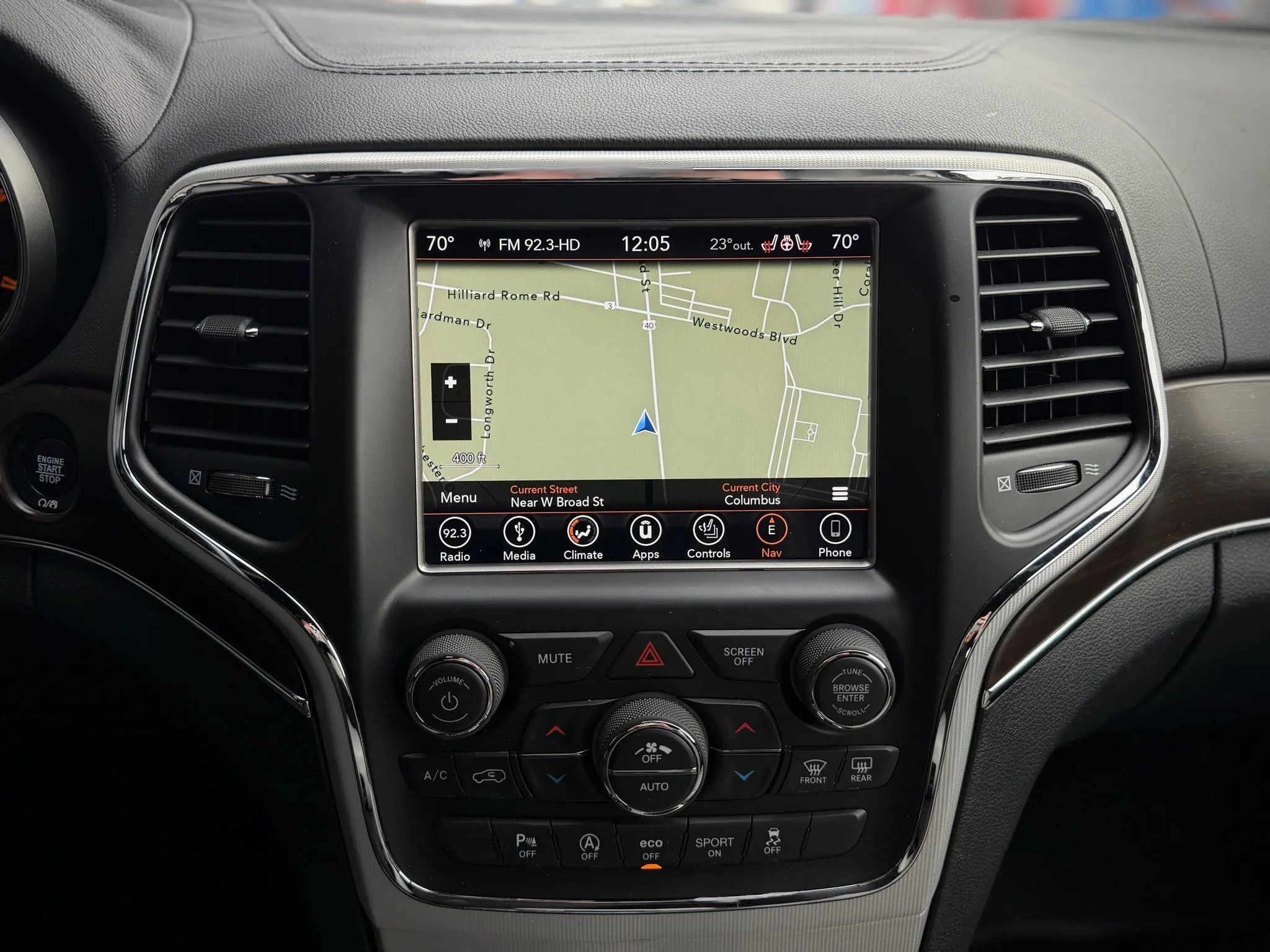 Used 2018 Jeep Grand Cherokee Limited image 19