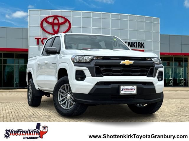 Used 2024 Chevrolet Colorado LT w/ LT Convenience Package II RWD image 1