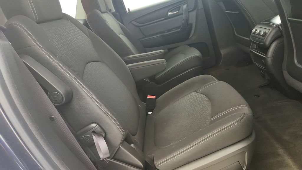 Used 2015 GMC Acadia SLE FWD image 26