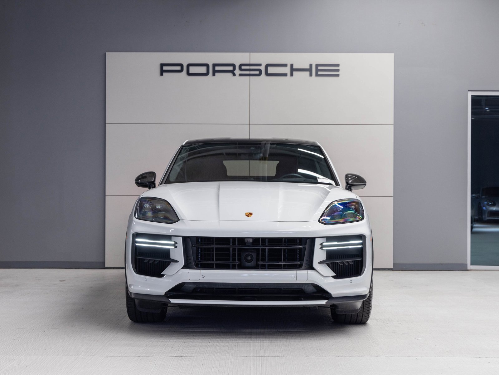 Certified 2024 Porsche Cayenne Turbo GT image 10