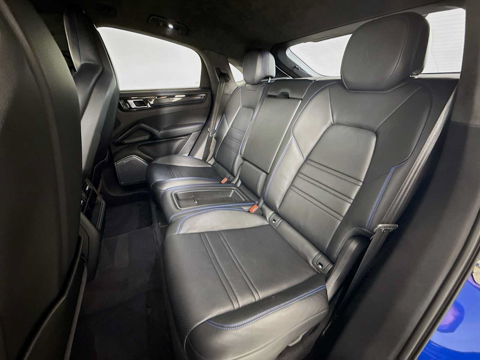 Certified 2023 Porsche Cayenne Turbo GT AWD/4WD image 22