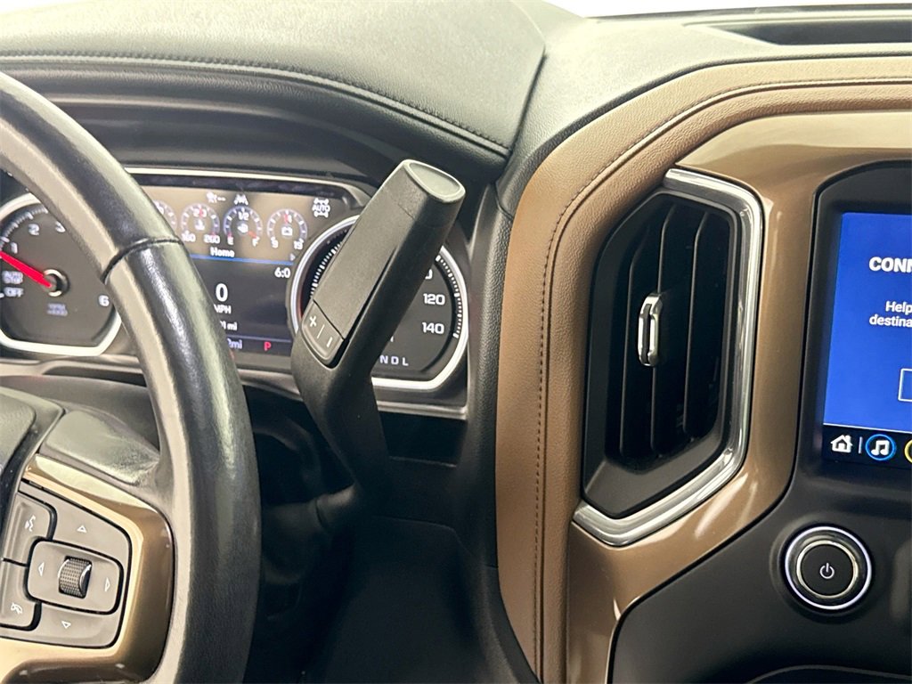 Used 2021 Chevrolet Silverado 1500 High Country w/ Technology Package image 16