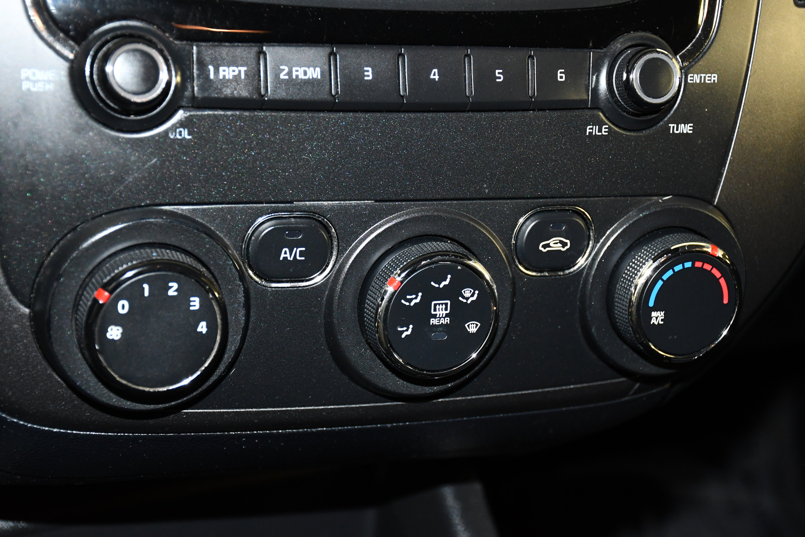 Used 2018 Kia Forte LX image 27