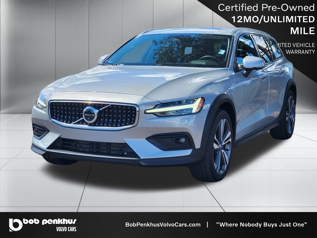 Used 2025 Volvo V60 B5 Cross Country Plus AWD/4WD image 23
