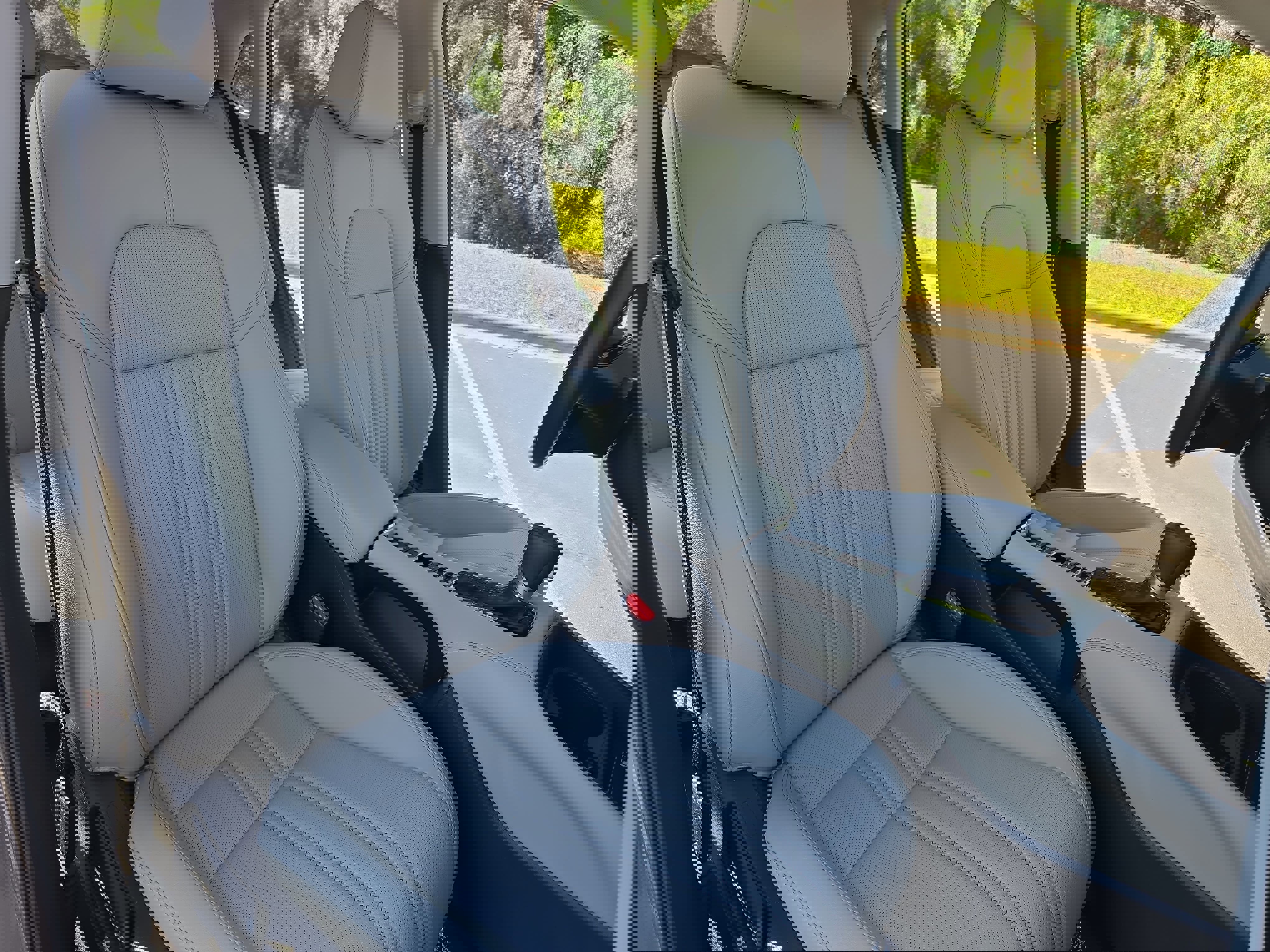 Used 2024 Honda HR-V EX-L image 10