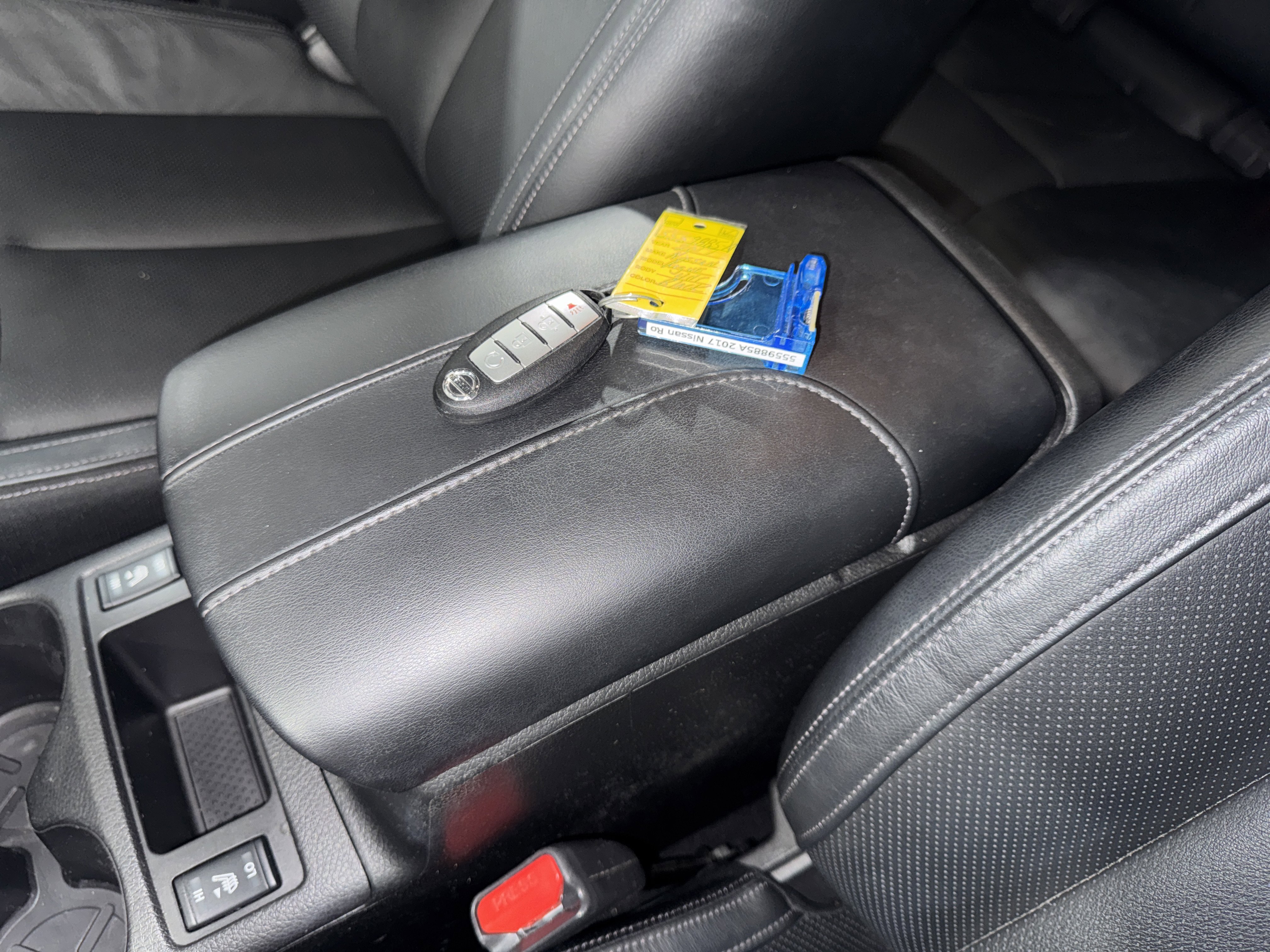 Used 2017 Nissan Rogue Sport SL w/ SL Premium Package image 29