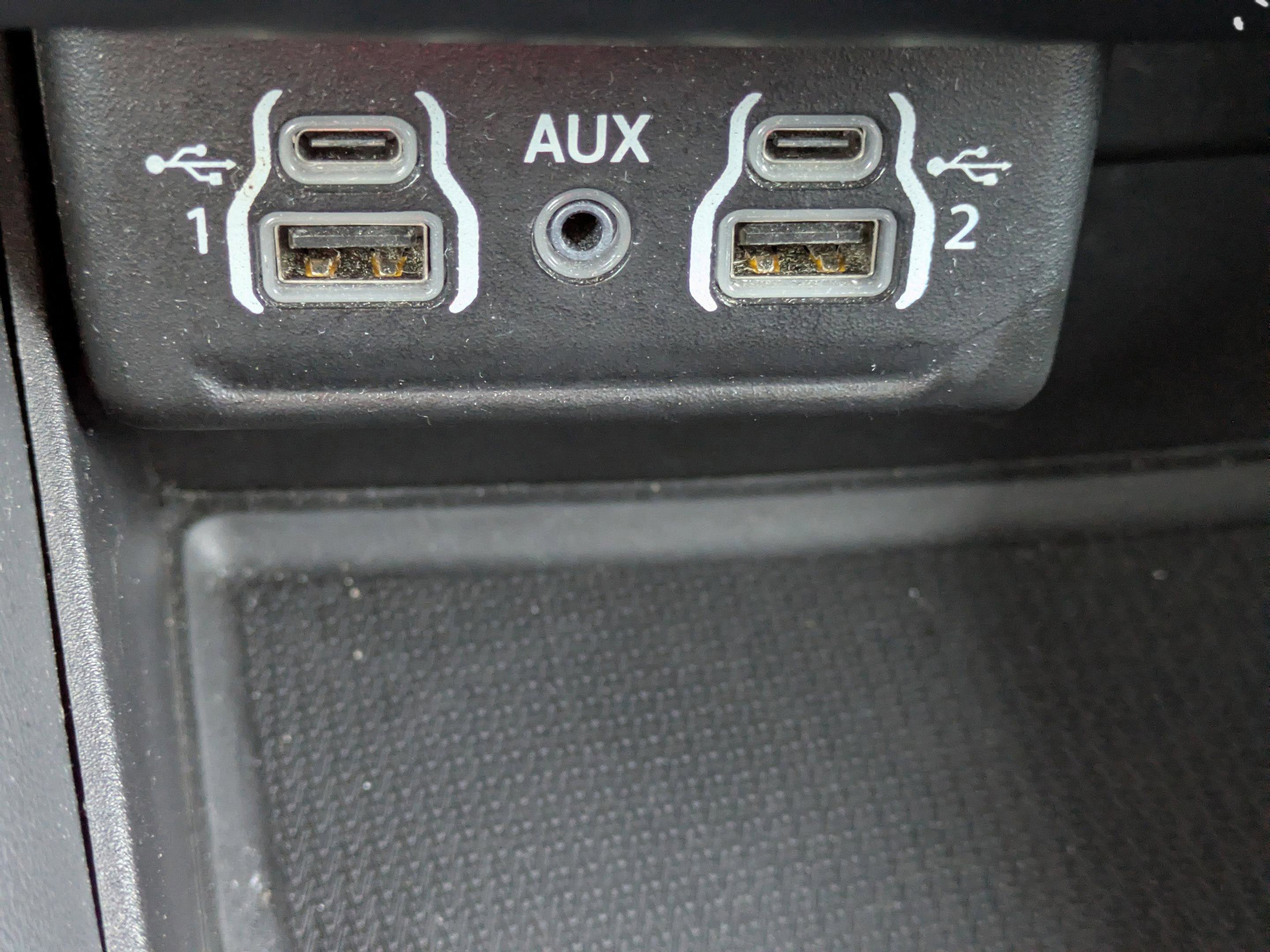 Used 2024 Dodge Durango GT image 24