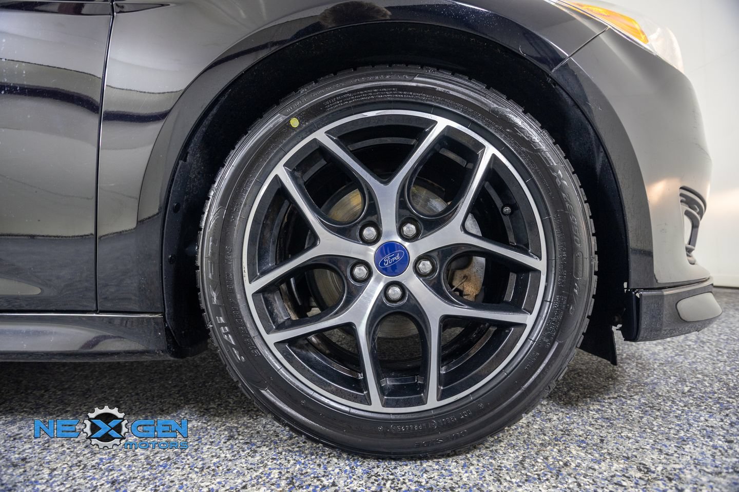 Used 2017 Ford Focus SE w/ SE Sport Package FWD image 41