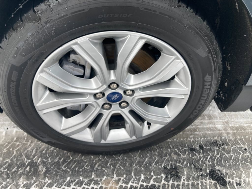 Used 2022 Ford Edge Titanium image 31