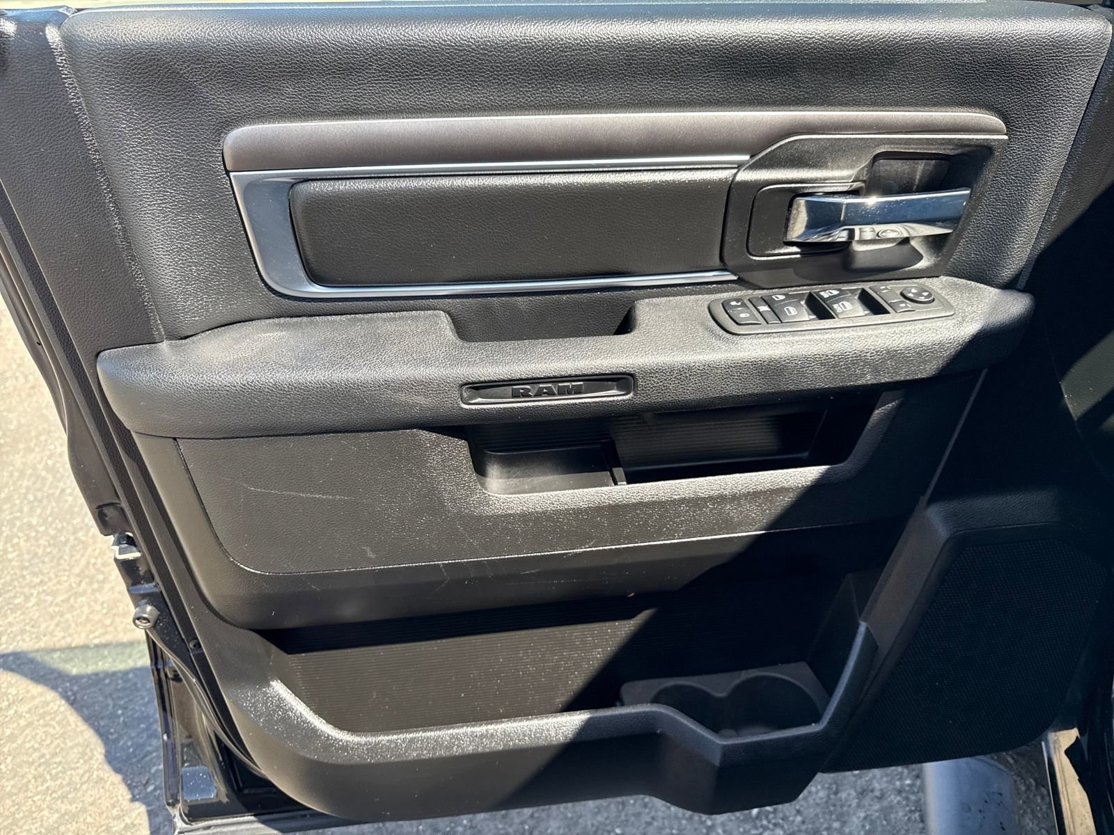 Used 2022 RAM 1500 Classic Warlock w/ Electronics Group AWD/4WD image 10