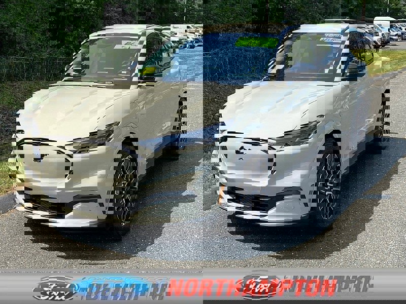 New 2025 Ford Mustang Mach-E Premium image 8