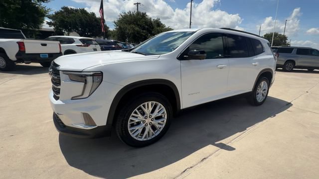 Certified 2026 GMC Acadia Elevation w/ Elevation Premium Package FWD image 4