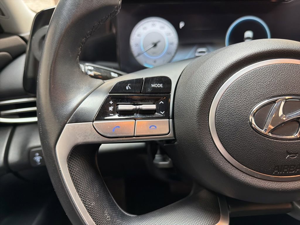 Certified 2023 Hyundai Elantra SEL w/ Convenience Package FWD image 18
