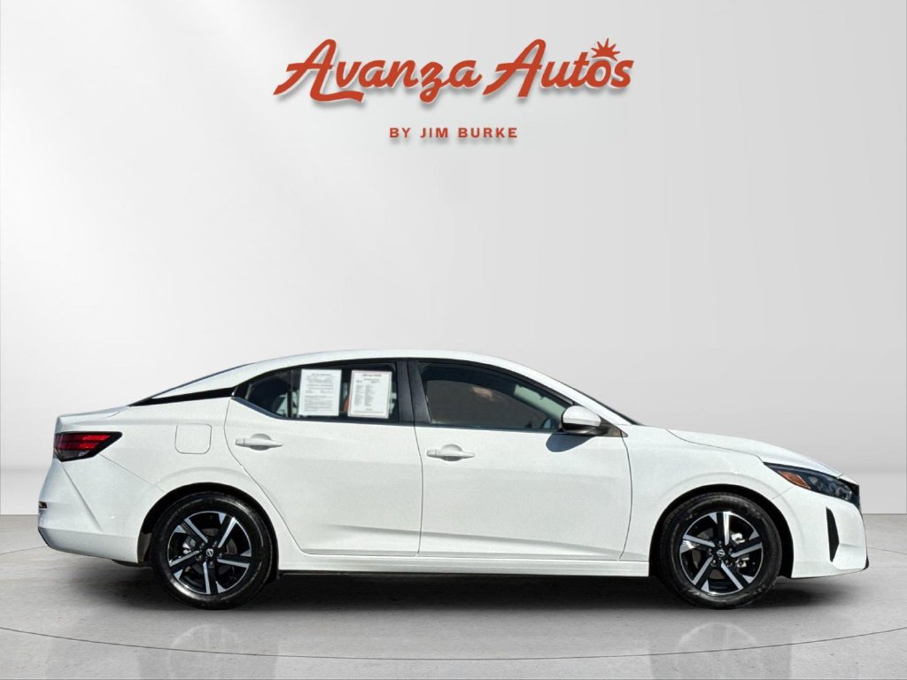 Used 2025 Nissan Sentra SV FWD image 6