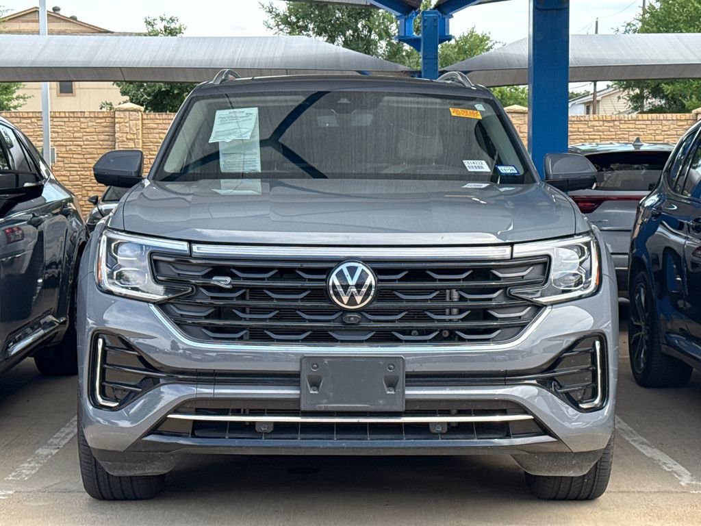 Used 2025 Volkswagen Atlas SEL Premium R-Line AWD/4WD image 2