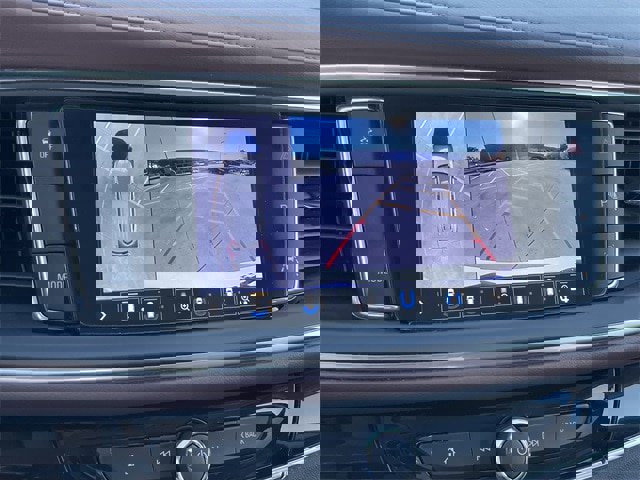 Used 2020 Buick Enclave Avenir w/ Avenir Technology Package image 17