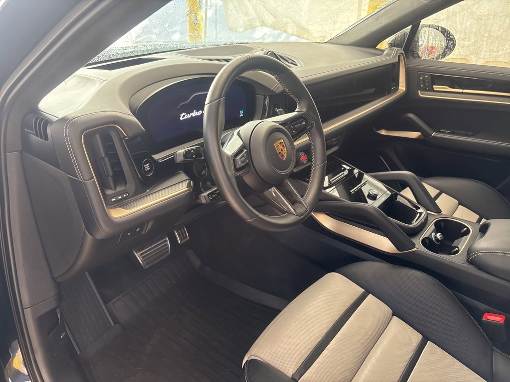 Used 2024 Porsche Cayenne Turbo GT image 6