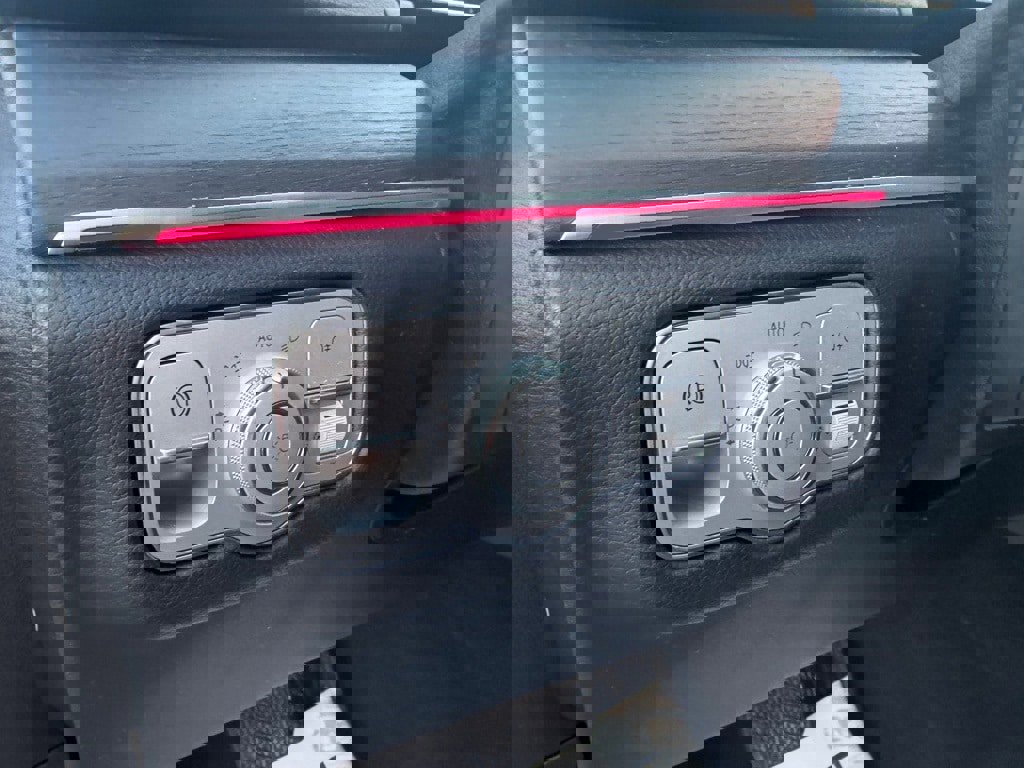 Certified 2020 Mercedes-Benz GLE 350 4MATIC image 16