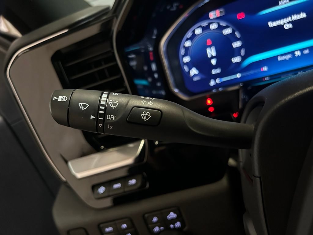 New 2026 Chevrolet Silverado 1500 High Country w/ High Country Premium Package AWD/4WD image 17
