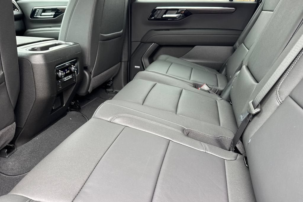 New 2026 Chevrolet Suburban LT w/ Comfort Package RWD image 12