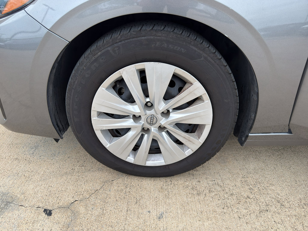 Used 2024 Nissan Sentra S image 27