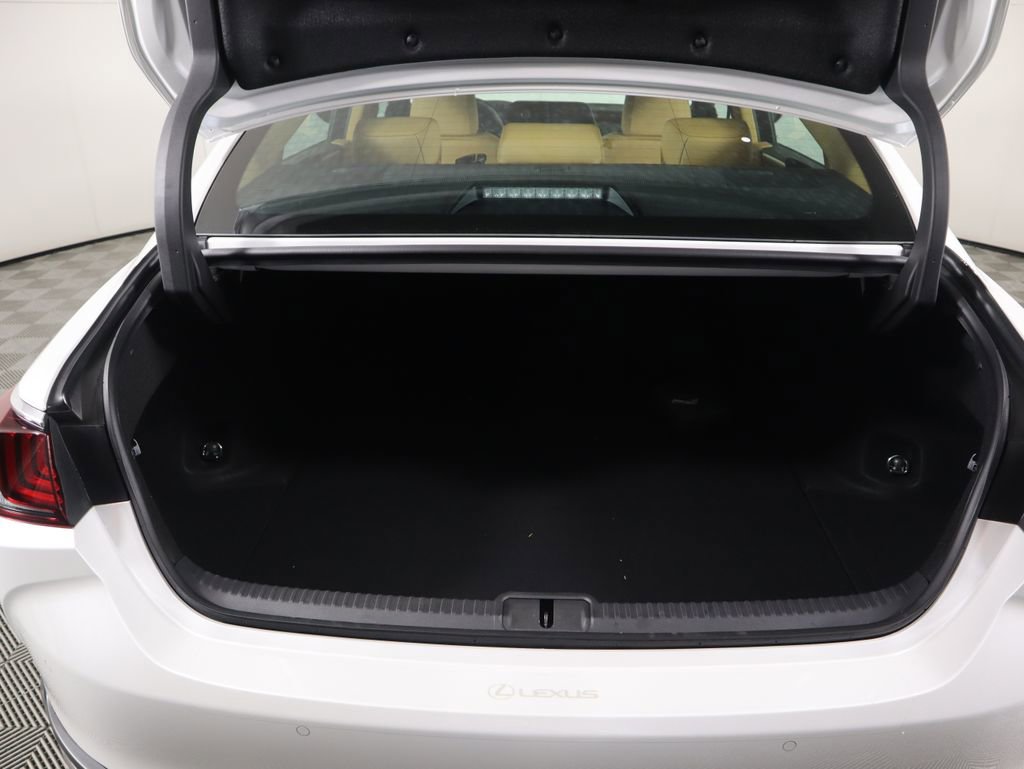Certified 2025 Lexus ES 300h w/ Premium Package image 28