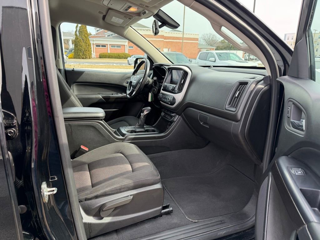 Used 2022 GMC Canyon Elevation image 17