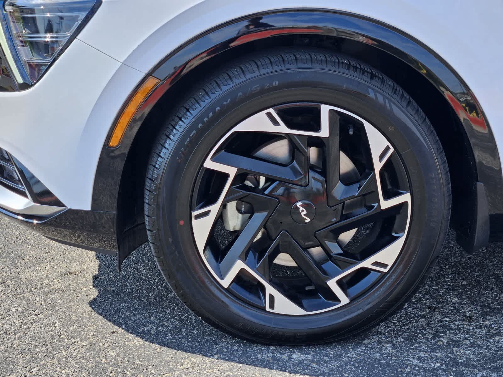 Certified 2023 Kia Sportage SX FWD image 9