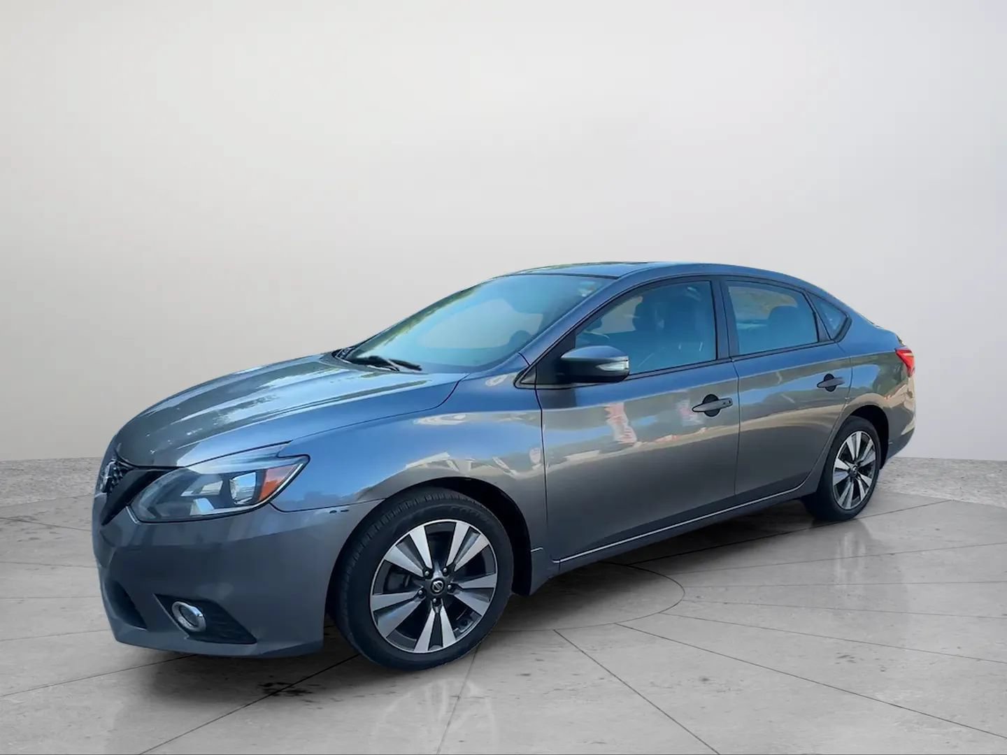Used 2019 Nissan Sentra SL FWD image 1