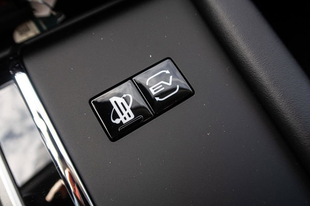 New 2024 Mitsubishi Outlander ES image 41