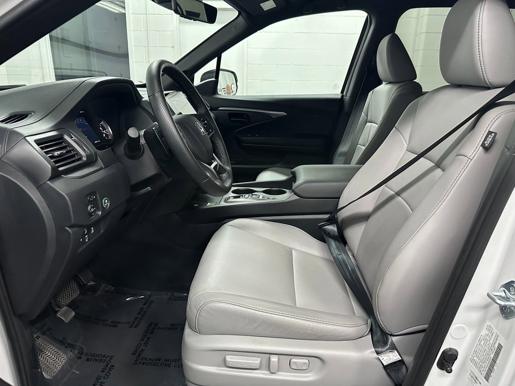 Used 2025 Honda Passport EX-L image 20